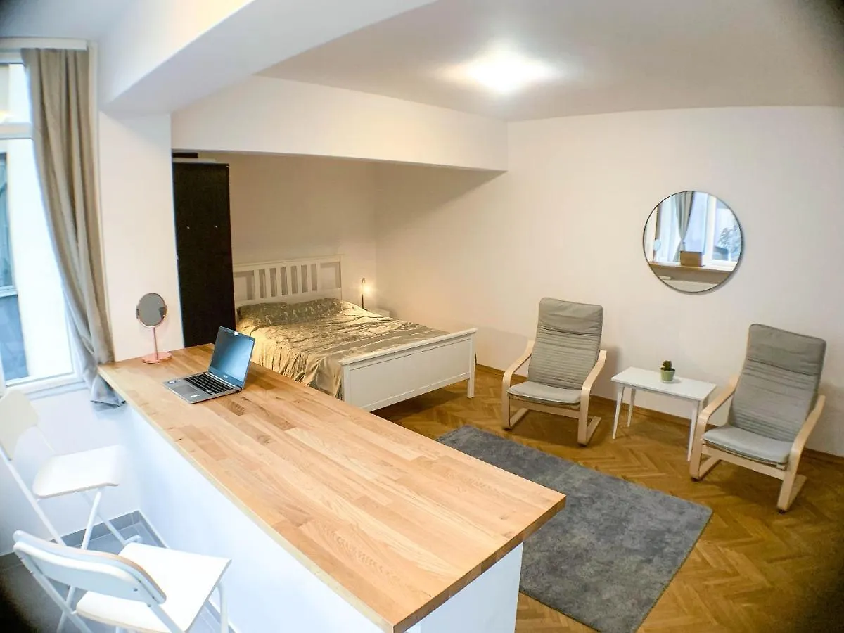 Luterana Studio Apartment Bucarest Romania